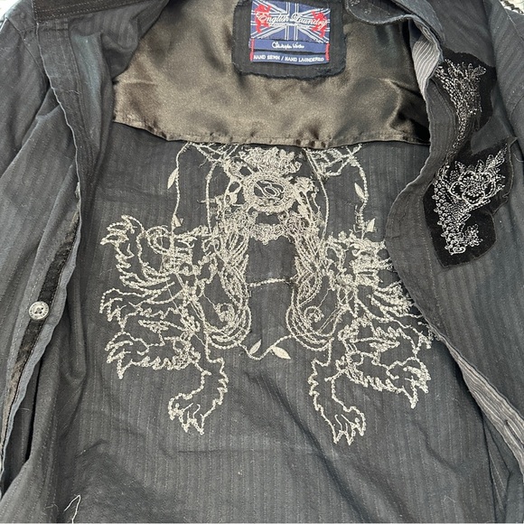 English Laundry Black Embroidered Gothic Winged Crest Dress Shirt | Size Small - Picture 8 of 16